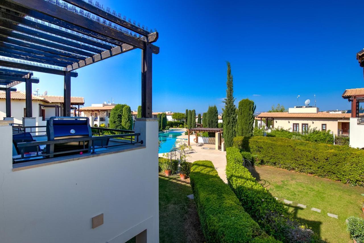 2 Bedroom Apartment Assia With Communal Pool, Aphrodite Hills Resort Kuklia Zewnętrze zdjęcie