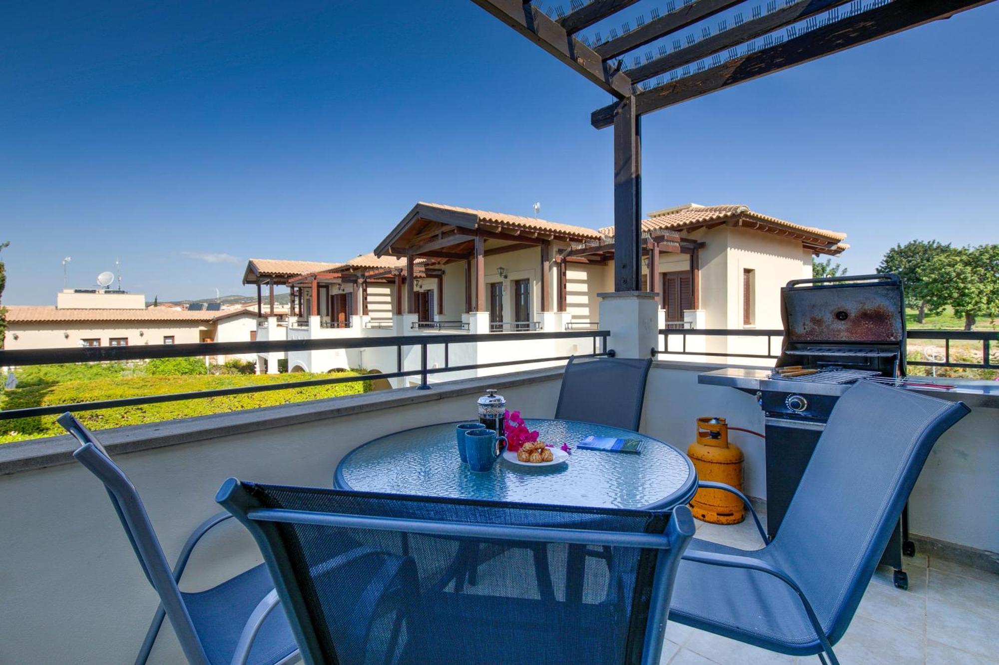 2 Bedroom Apartment Assia With Communal Pool, Aphrodite Hills Resort Kuklia Zewnętrze zdjęcie